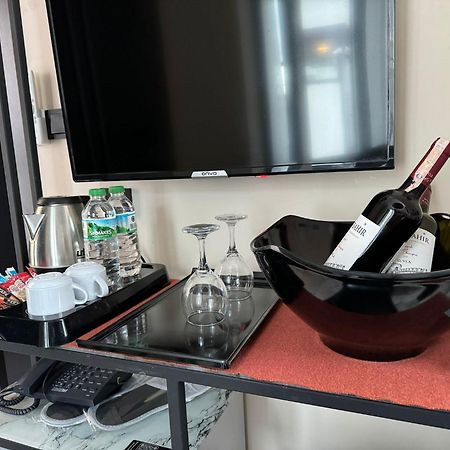 Arnavutkoy The Queen Airport Hotel-Round Trip Airport Service מראה חיצוני תמונה